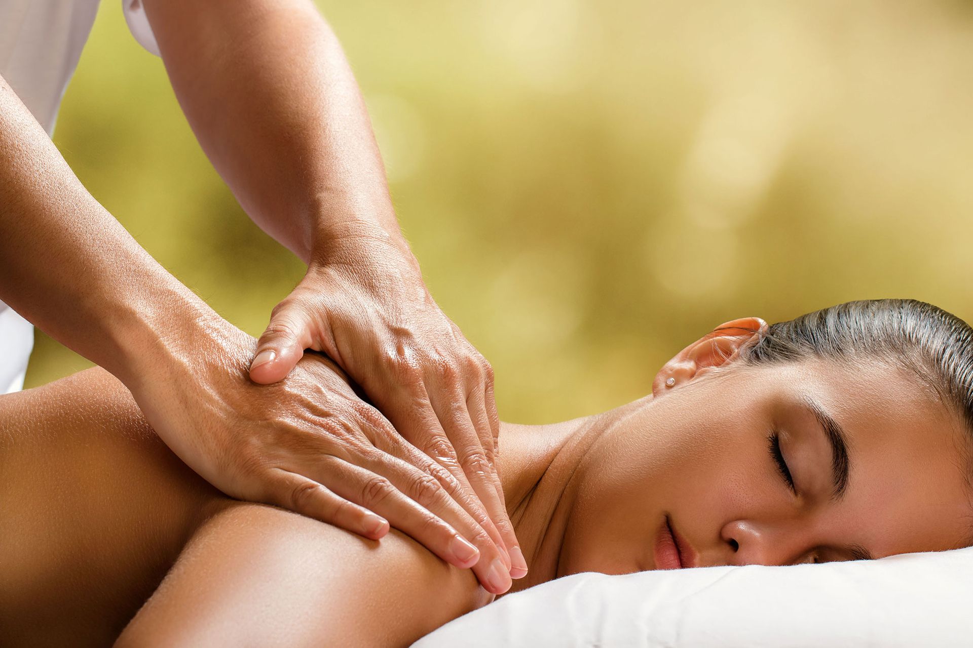 Deep tissue therapeutic massage